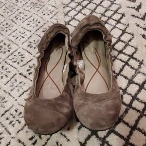 Eddie Bauer suede scrunch ballet flats